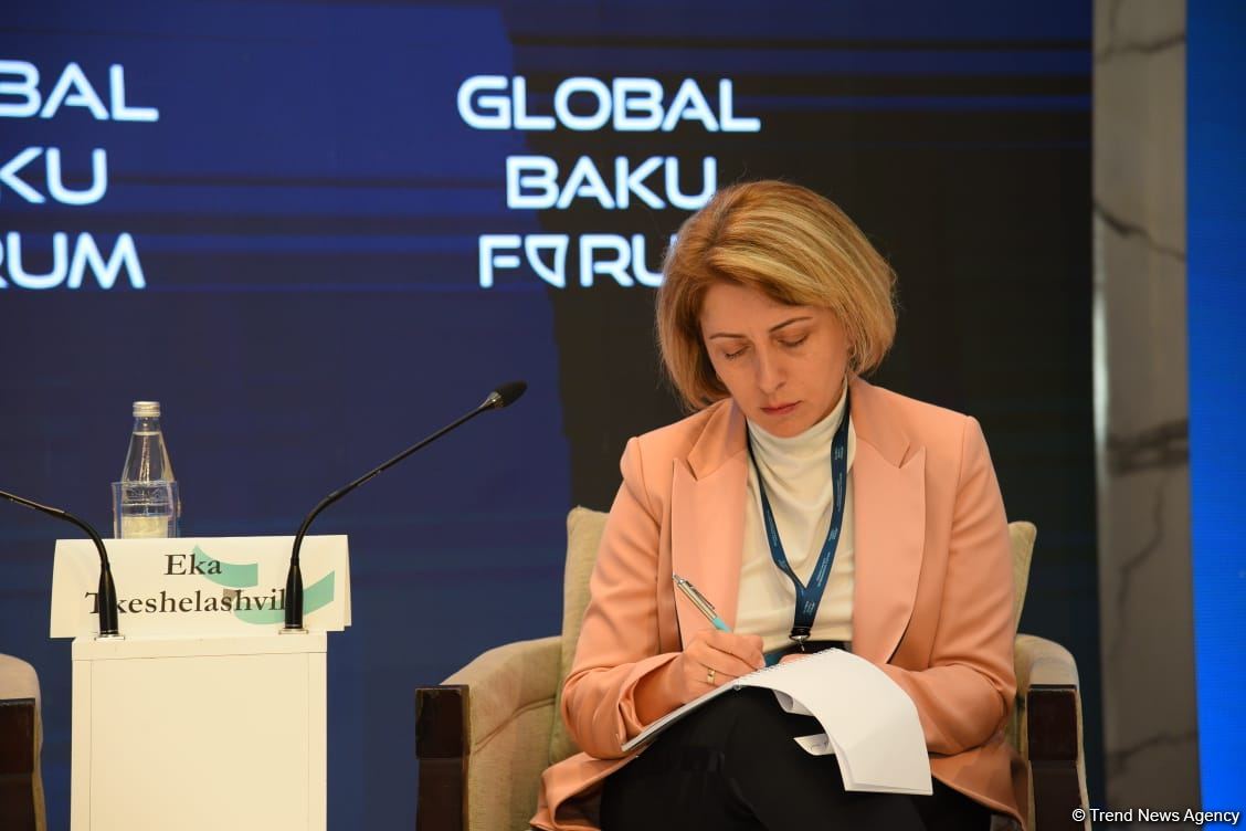First panel meeting held within IX Global Baku Forum (PHOTO)