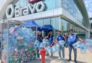 Bravo hipermarketdə “Plastik butulkanı ekoçantaya dəyiş” aksiyası keçirilib (FOTO)