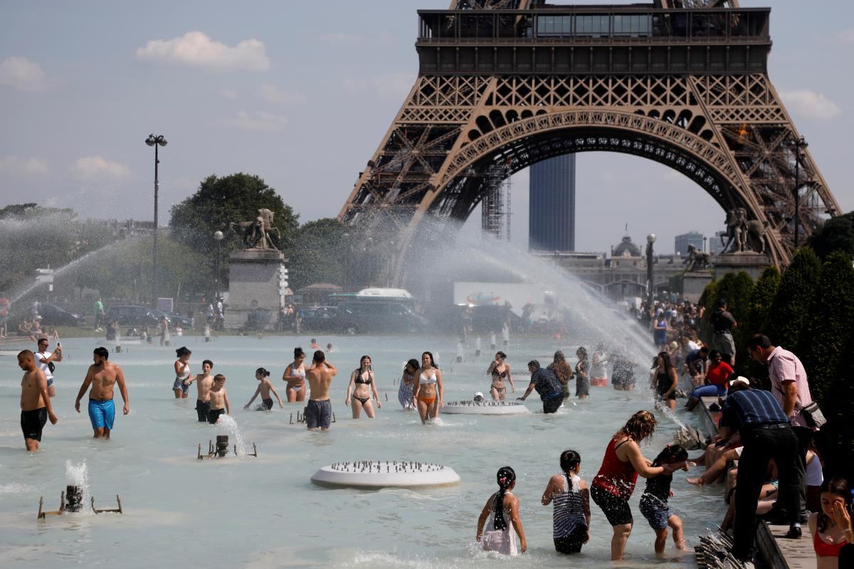 Fransanın 38 departamentində "narıncı" hava xəbərdarlığı elan edilib