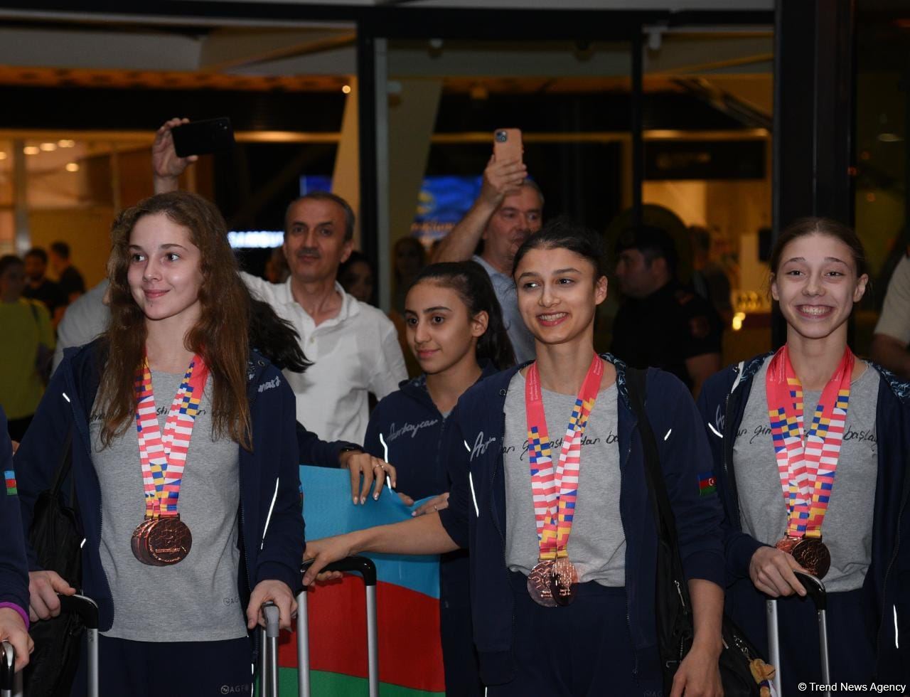 Азербайджанские гимнастки вернулись с Чемпионата Европы в Израиле с четырьмя медалями  (ФОТО)