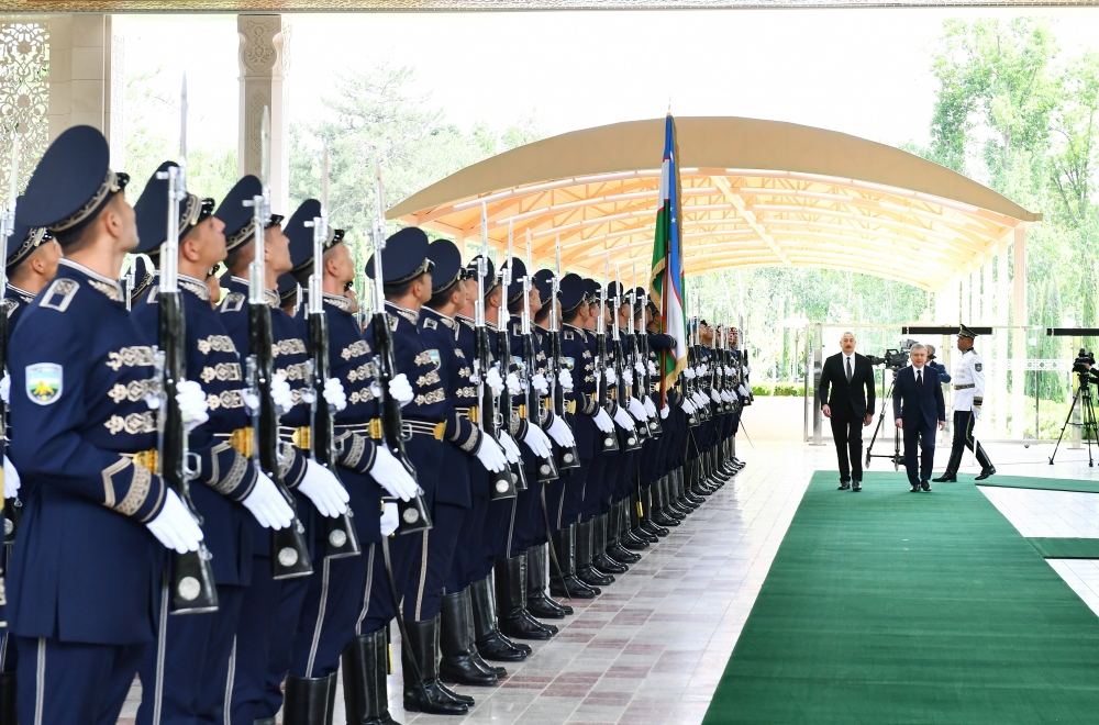 Official welcome ceremony held for President Ilham Aliyev in Tashkent (PHOTO/VIDEO)