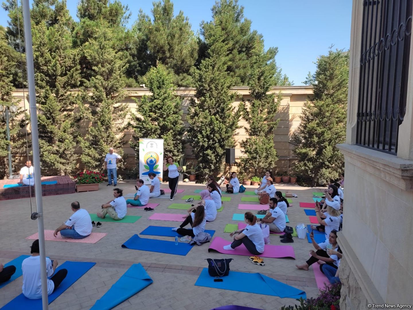 Hindistanın Azərbaycandakı səfirliyində Beynəlxalq Yoqa Günü çərçivəsində tədbir keçirilib (FOTO)