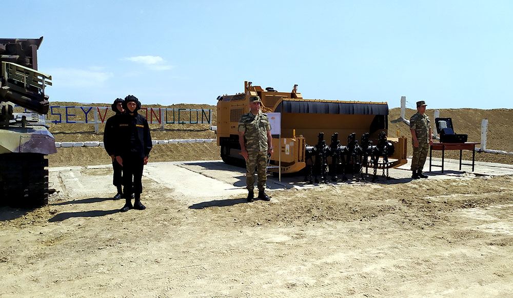 В Азербайджане для военнослужащих проводятся курсы по разминированию с участием турецких специалистов (ФОТО)