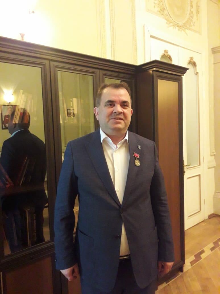 Yunus Oğuza TÜRKSOY tərəfindən "Çingiz Aytmatov" medalı təqdim edildi (FOTO)