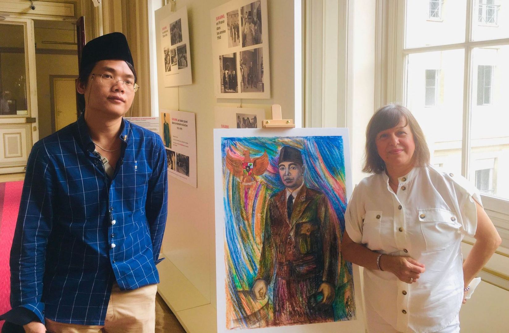 Известная азербайджанская художница написала портрет первого президента Индонезии (ФОТО)