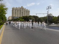 В Баку прошли шествия в сопровождении военных оркестров (ВИДЕО/ФОТО)