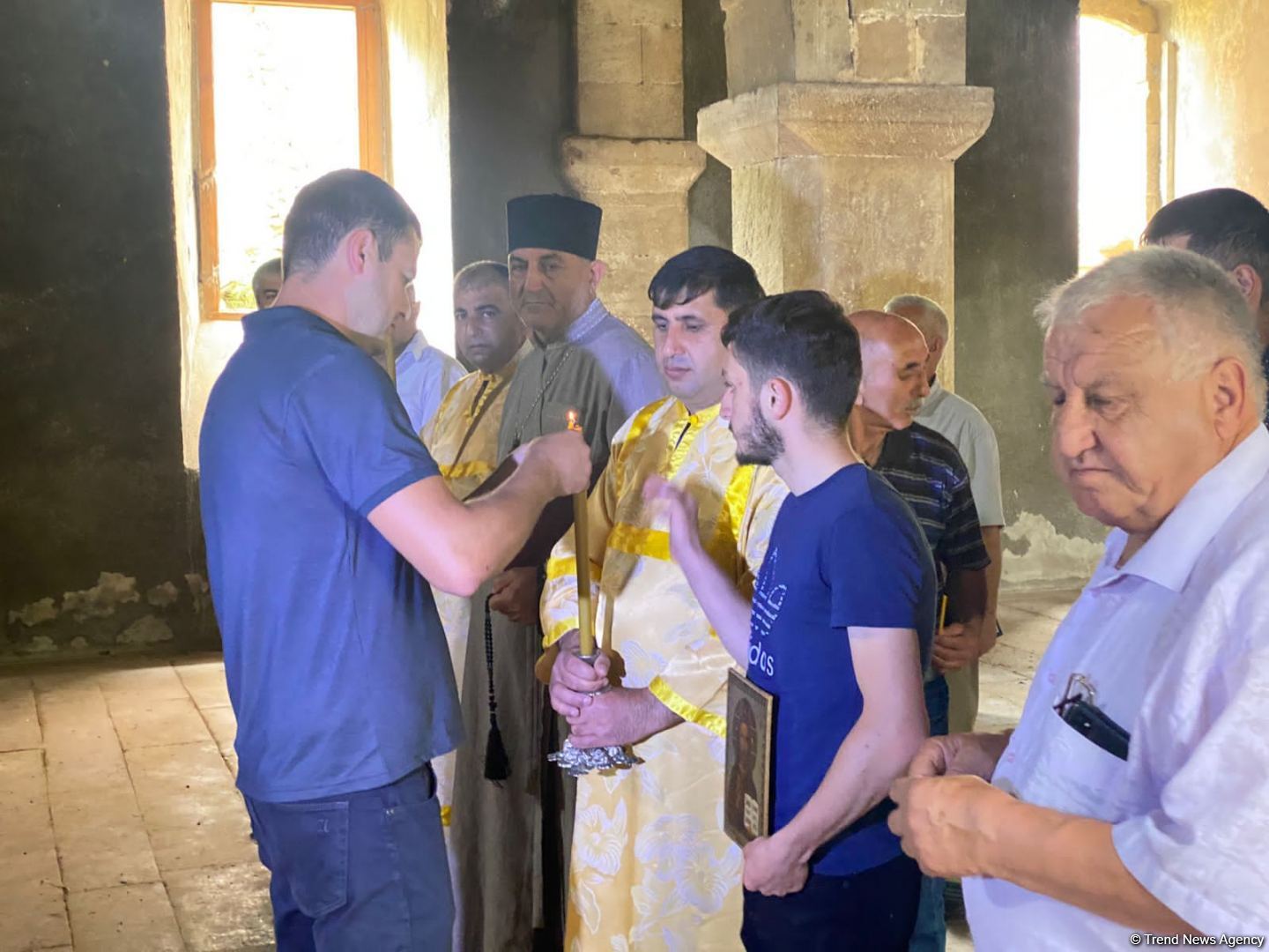 Члены албано-удинской христианской религиозной общины посетили церковь V века в селе Талыш (ФОТО)