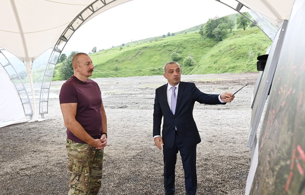 President Ilham Aliyev familiarizes himself with “Hakarichay” reservoir project in Lachin district (PHOTO/VIDEO)