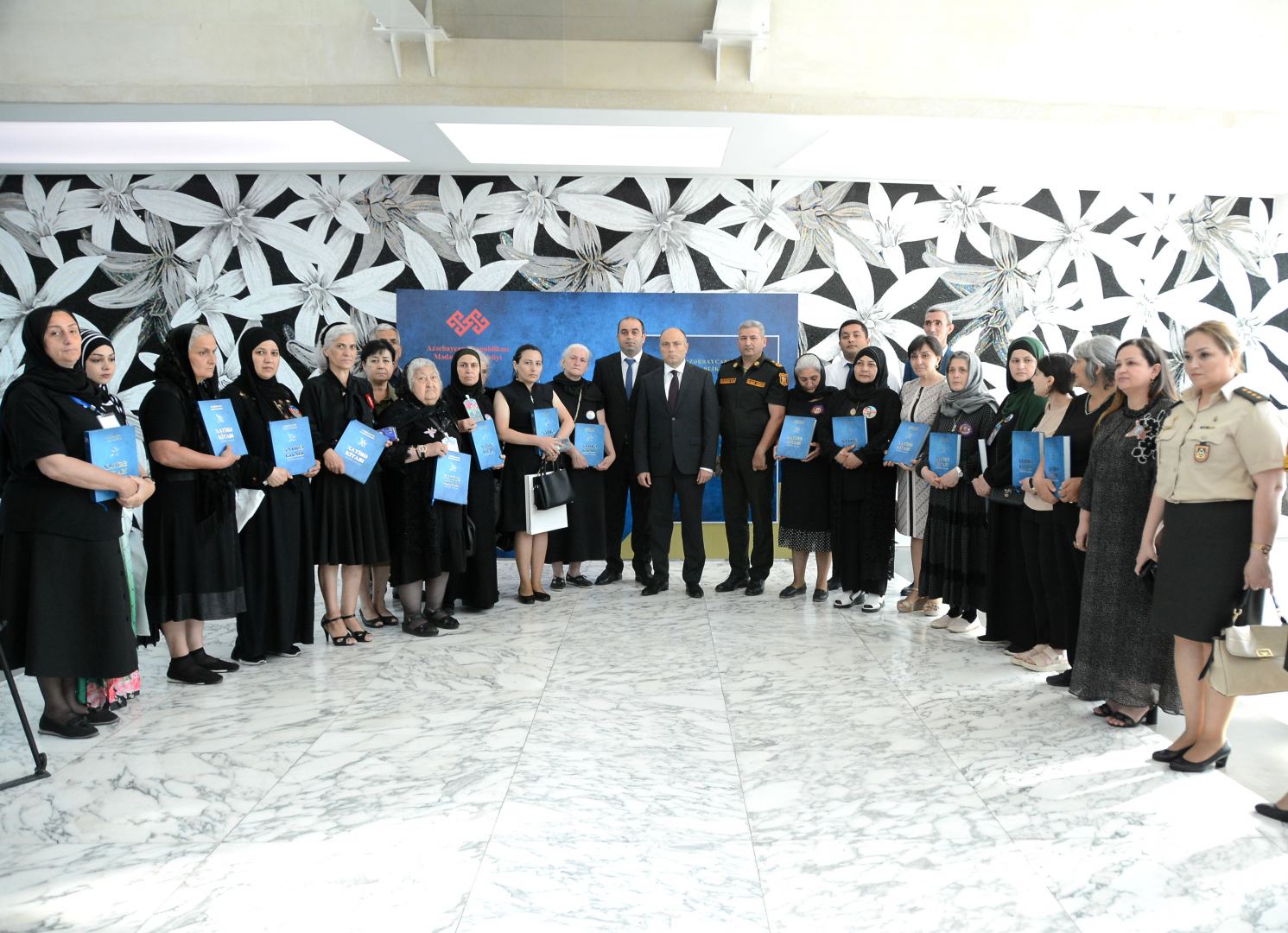 В Баку состоялась торжественная презентация первого тома издания "44 дня – Историческая Победа" (ФОТО)