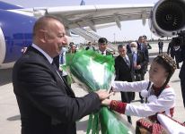 President Ilham Aliyev arrives in Turkmenistan for visit (PHOTO/VIDEO)