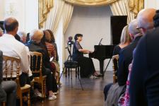 В Париже прошел концерт Наргиз Алияровой – азербайджанские композиции растрогали французскую публику до слез (ВИДЕО, ФОТО)
