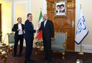 Джейхун Байрамов встретился с председателем Меджлиса Исламского совета Ирана (ФОТО)