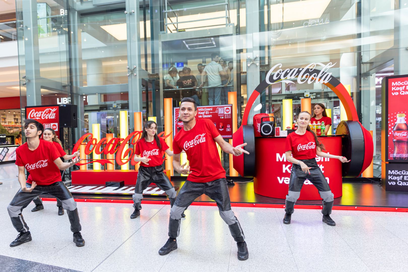 Coca-Cola-nın musiqili kampaniyası davam edir (FOTO)
