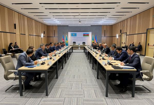 Kazakh Nur-Sultan holds 18th meeting of Azerbaijan-Kazakhstan Intergovernmental Commission (PHOTO)