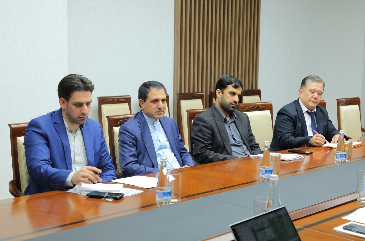 В Узбекистане обсуждены перспективы развития транспортного сотрудничества с Ираном (ФОТО)