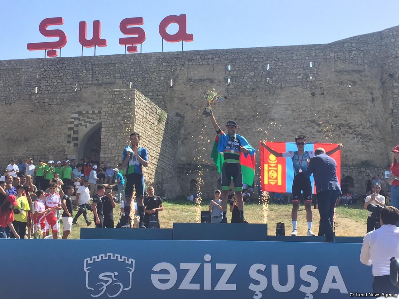 Winners of second stage of "Dear Shusha" int’l cycling race awarded (PHOTO)