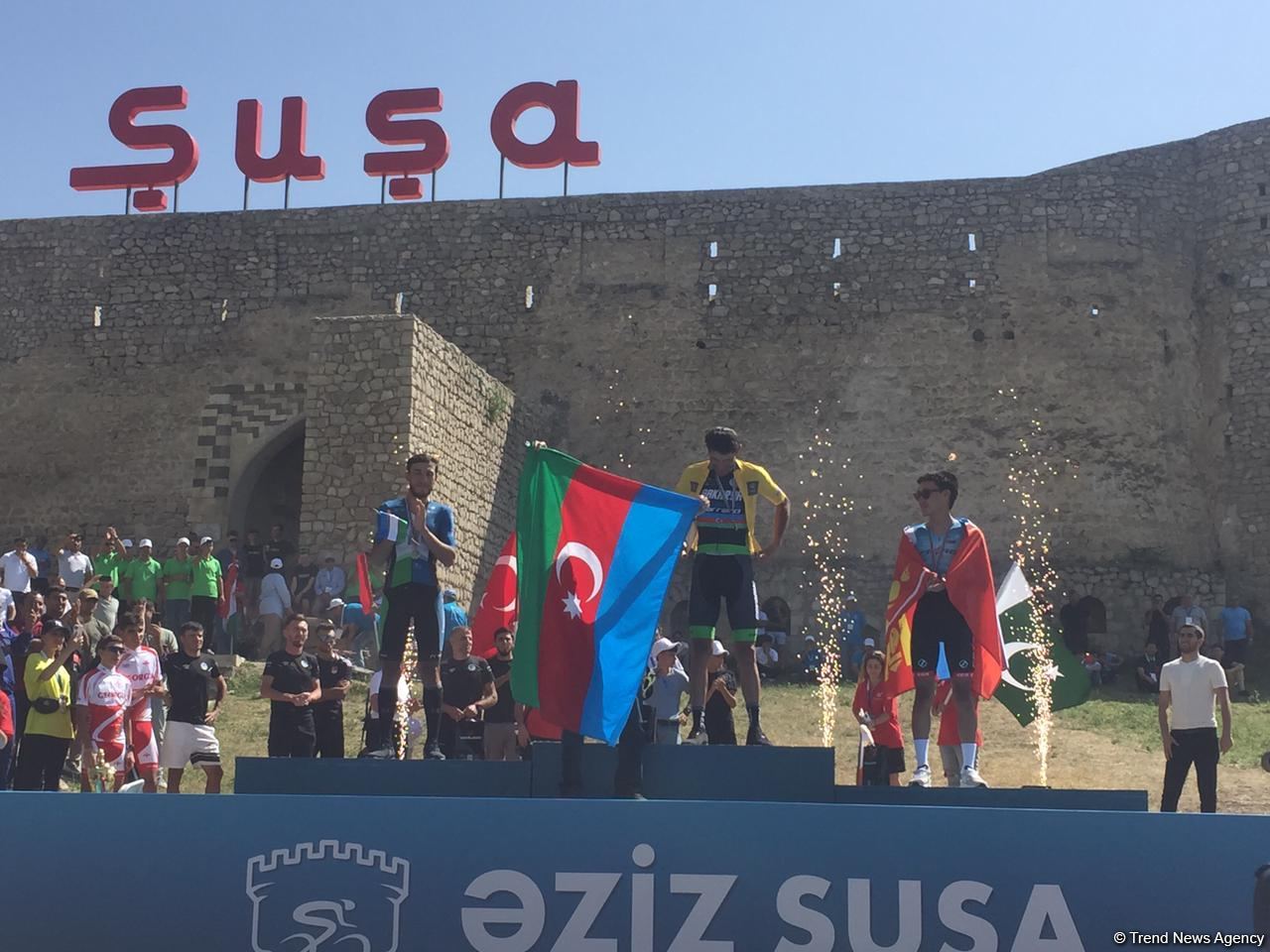 Winners of second stage of "Dear Shusha" int’l cycling race awarded (PHOTO)