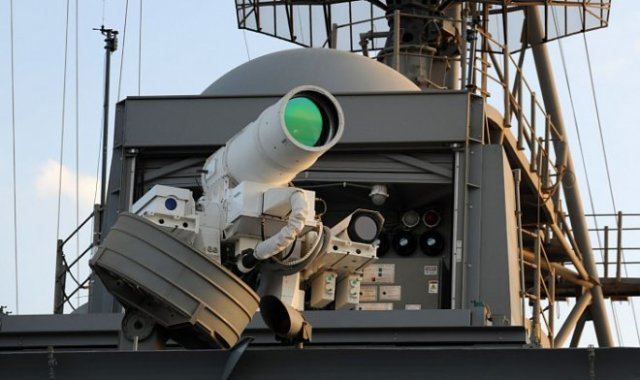 В США готовятся испытать боевой лазер до конца года