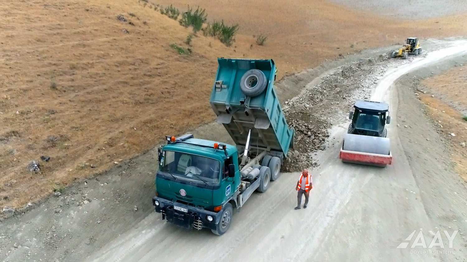 Siyəzən-Dağ Quşçu-Ərziküş avtomobil yolu yenidən qurulur (FOTO/VİDEO)
