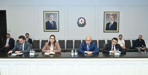 В Баку два директора общеобразовательных заведений вышли на пенсию (ФОТО)