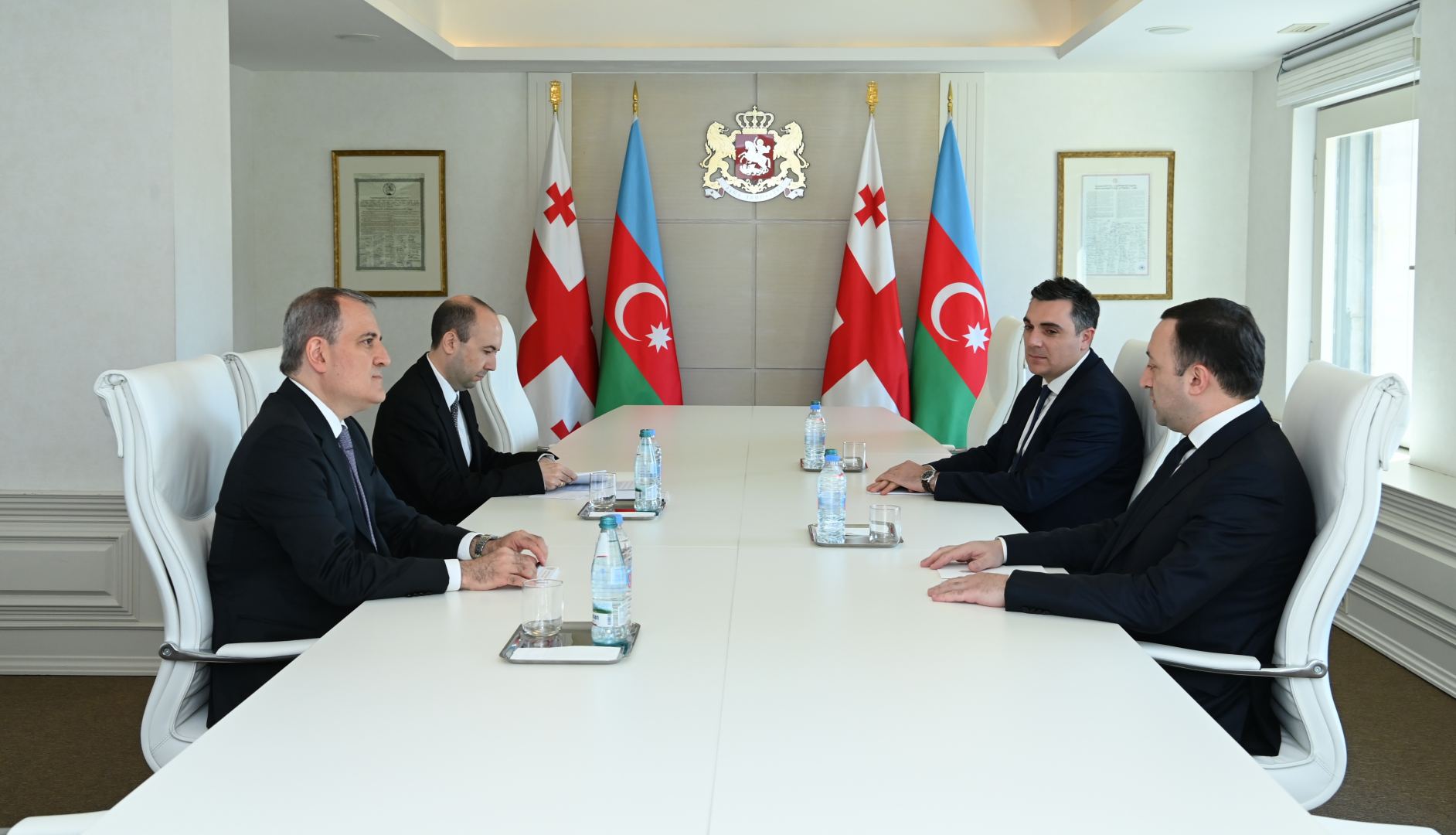 Azerbaijan's FM, Georgia's PM discuss peace process in South Caucasus (PHOTO)