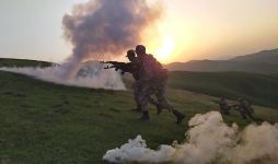 В одной из воинских частей ВС Азербайджана продолжаются учебные сборы военнообязанных (ФОТО)