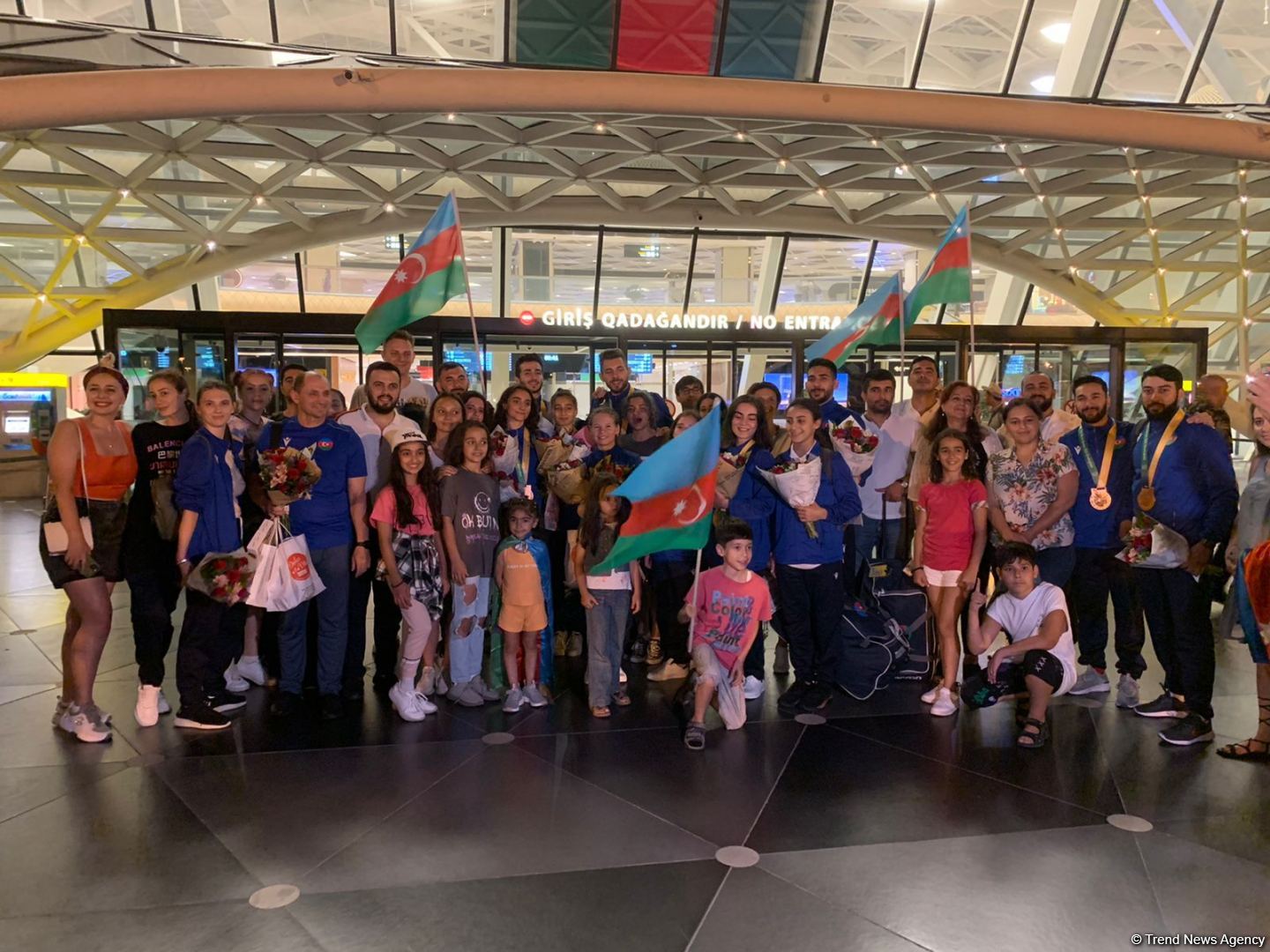 Азербайджанские гимнасты вернулись из США с "бронзой"