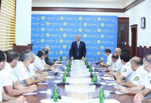 Самир Нуриев представил исполняющего обязанности председателя ГТК коллективу ведомства