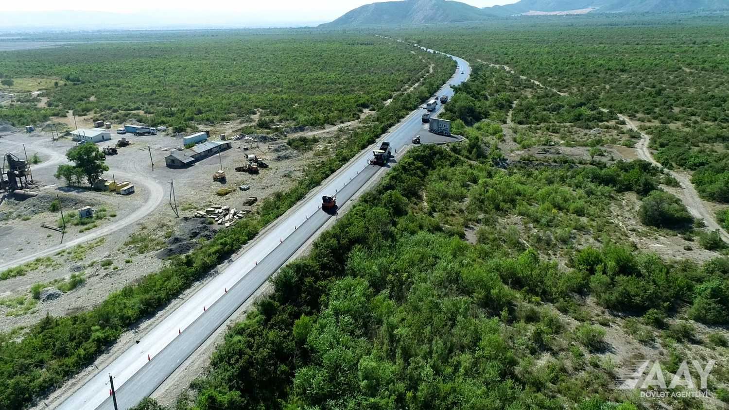 Oğuz-Şəki yolu yenidən qurulur (FOTO/VİDEO)