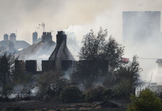 В Лондоне из-за аномальной жары вспыхнули сильные пожары