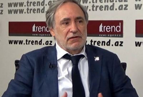 Иран ведет активную провокационную деятельность против Азербайджана - французский журналист