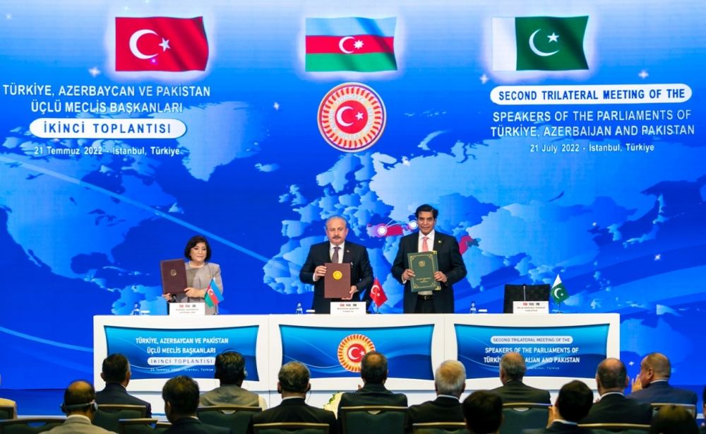 Азербайджан, Турция и Пакистан подписали 