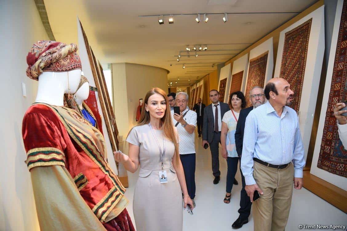 Foreign participants of International Media Forum visit Heydar Aliyev Center in Baku (PHOTO)