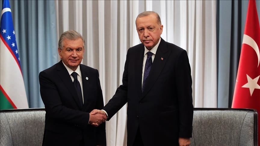 Эрдоган и Мирзиёев обсудили двусторонние связи
