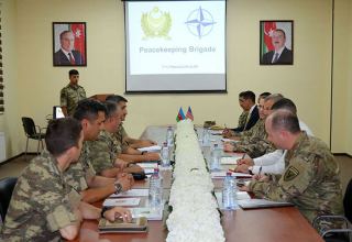 Американская делегация посетила воинскую часть и Медицинское управление минобороны Азербайджана (ФОТО)