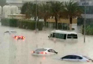Власти ОАЭ эвакуировали более 800 человек из-за паводков