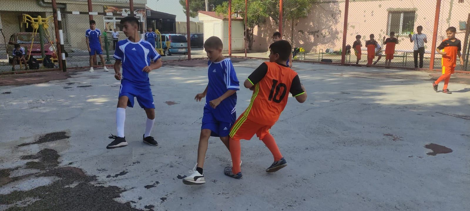 Məhəllələrarsı futbol yarışılarına start verilib (FOTO)