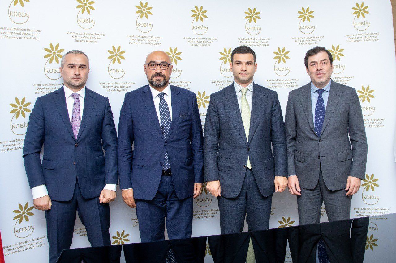 Азербайджан и турецкая Albayrak Inşaat обсудили возможности инвестирования (ФОТО)