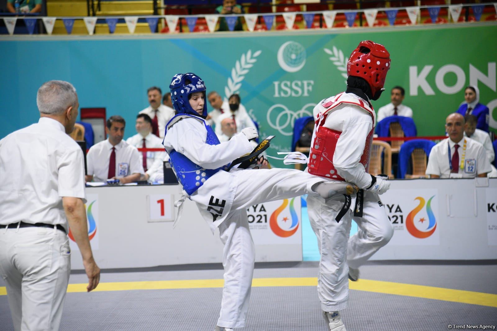 Azerbaijani taekwondo fighter enters next round of Islamic Solidarity Games after win (PHOTO/VIDEO)