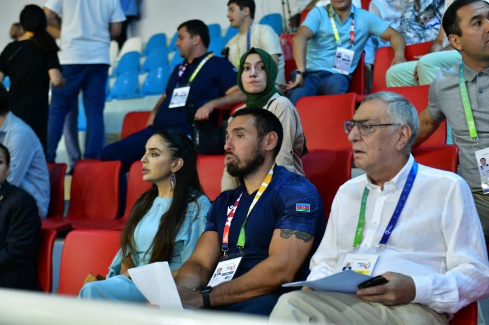 VP of Heydar Aliyev Foundation Leyla Aliyeva watches performances of Azerbaijani wrestlers to vie for medals at V Islamic Solidarity Games (PHOTO)