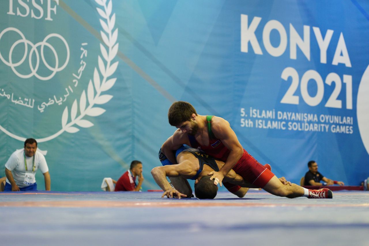 Ряд азербайджанских борцов вышел в полуфинал на Исламиаде в Конье (ФОТО)