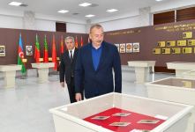 Президент Ильхам Алиев принял участие в открытии Центра юных умельцев и Музея государственных символов в Агсу (ФОТО/ВИДЕО)