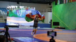Azerbaijani wrestler wins gold medal at V Islamic Solidarity Games (PHOTO)