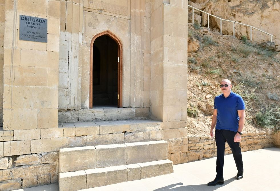 President Ilham Aliyev, First Lady Mehriban Aliyeva view reconstruction works carried out in “Diri Baba” tomb in Gobustan district (PHOTO/VIDEO)
