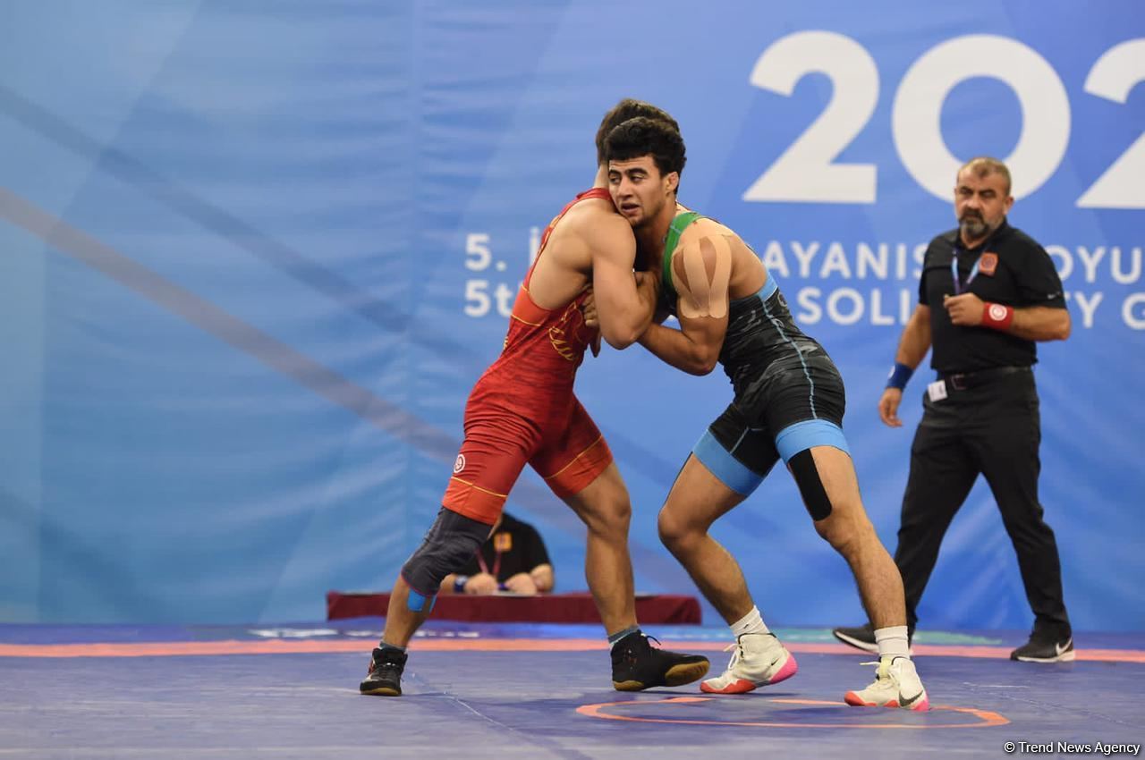 Азербайджанский спортсмен по греко-римской борьбе выиграл золотую медаль Исламиады (ФОТО)