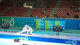 Qılıncoynatma üzrə Azərbaycan idmançısı İslamiadanın gümüş medalını qazanıb (FOTO)