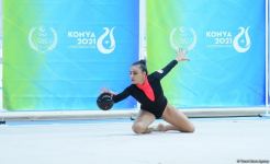 Zohra Agamirova wins bronze in ball exercise (PHOTO)