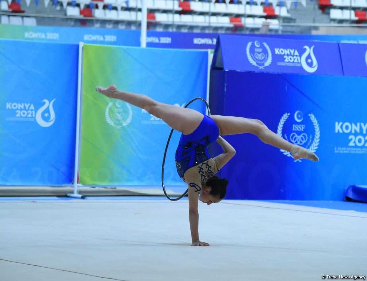 Азербайджанская гимнастка Зохра Агамирова завоевала "серебро" в упражнении с обручем (ФОТО)