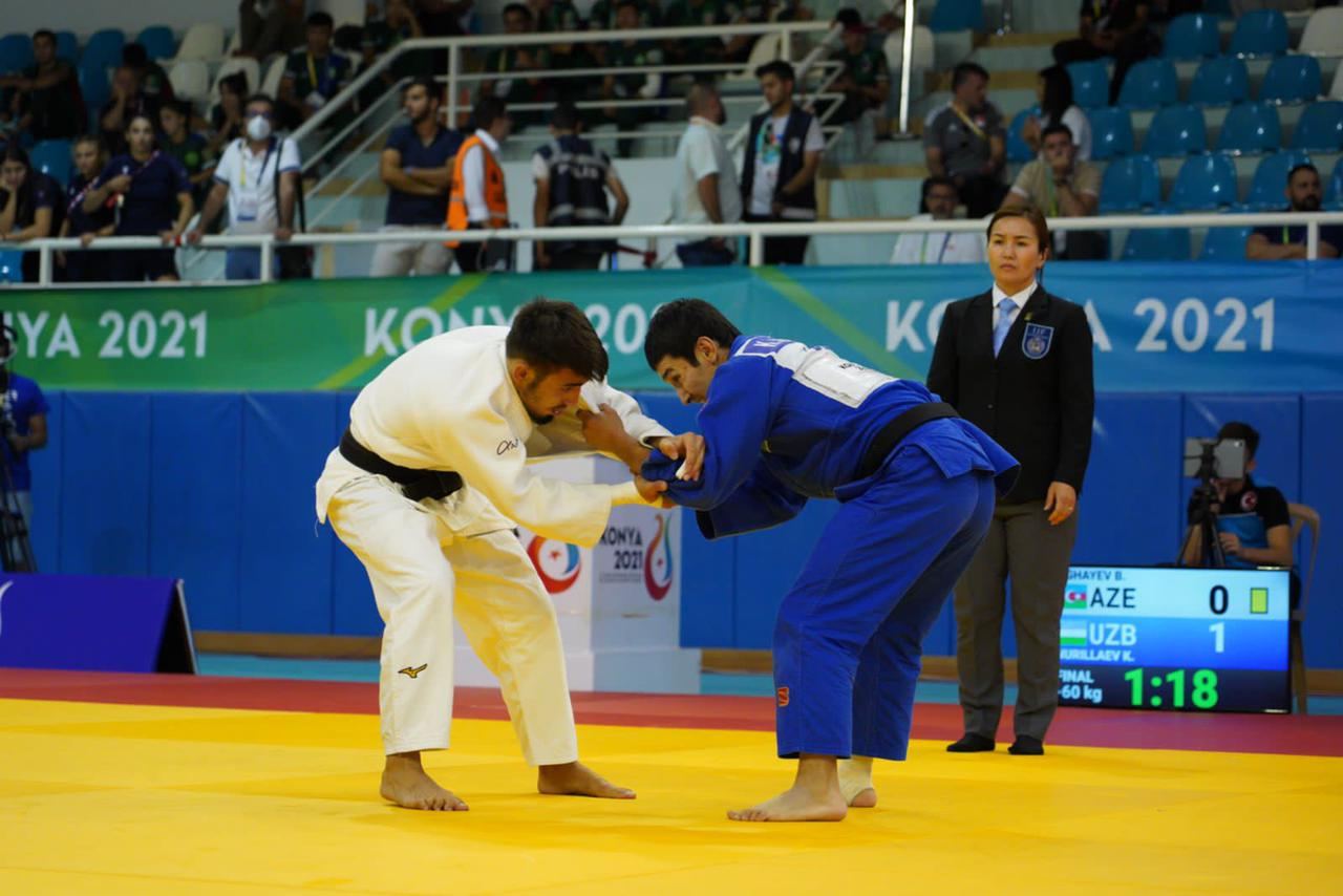 Azərbaycan cüdoçusu Balabəy Ağayev İslamiadada qızıl medal qazanıb (FOTO)