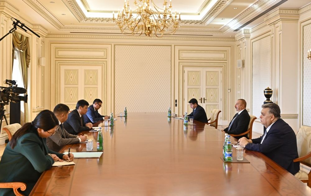 Президент Ильхам Алиев принял заместителя председателя Кабинета министров Кыргызстана (ВИДЕО)